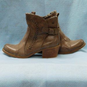 Roxy Beige Tawny Taupe Bootie size 8 1/2 Euro 39  Very Good Pre-owned